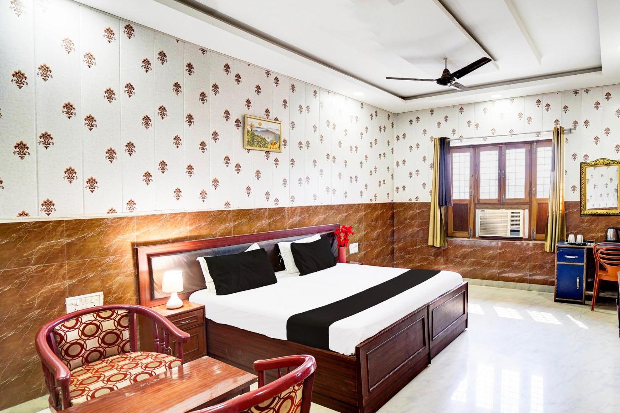 Hotel O Nova Resorts & Luxury Farm Raebareli Exterior foto